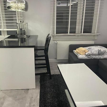 Apartament Poniatowa 아파트 외부 사진