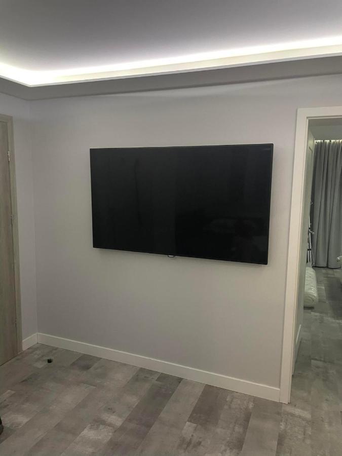 Apartament Poniatowa 아파트 외부 사진